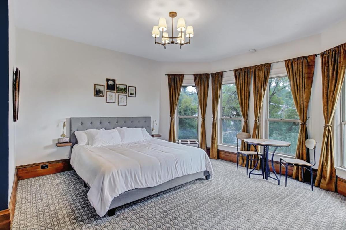Golden Dreams Inn Grass Valley Rom bilde