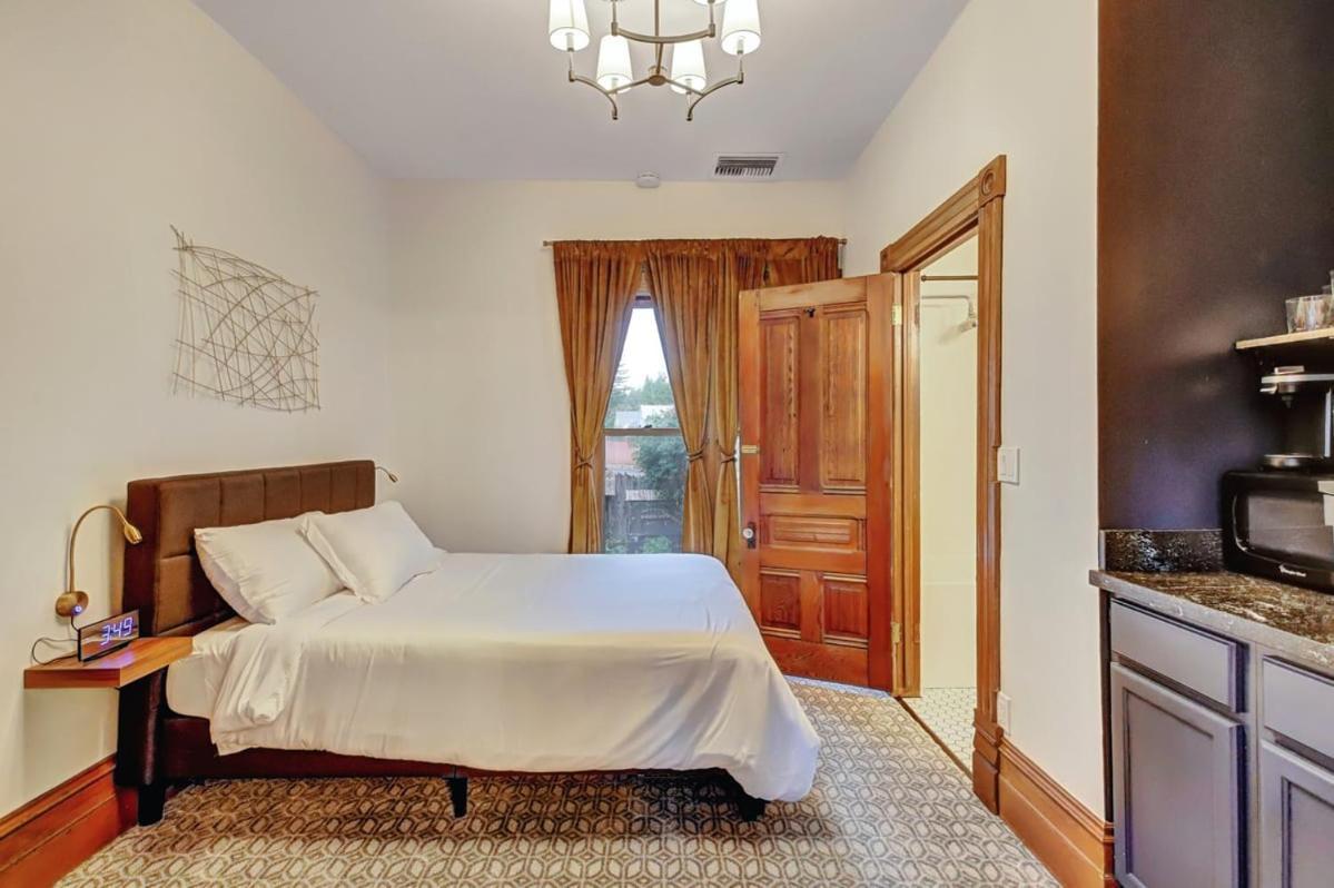 Golden Dreams Inn Grass Valley Rom bilde